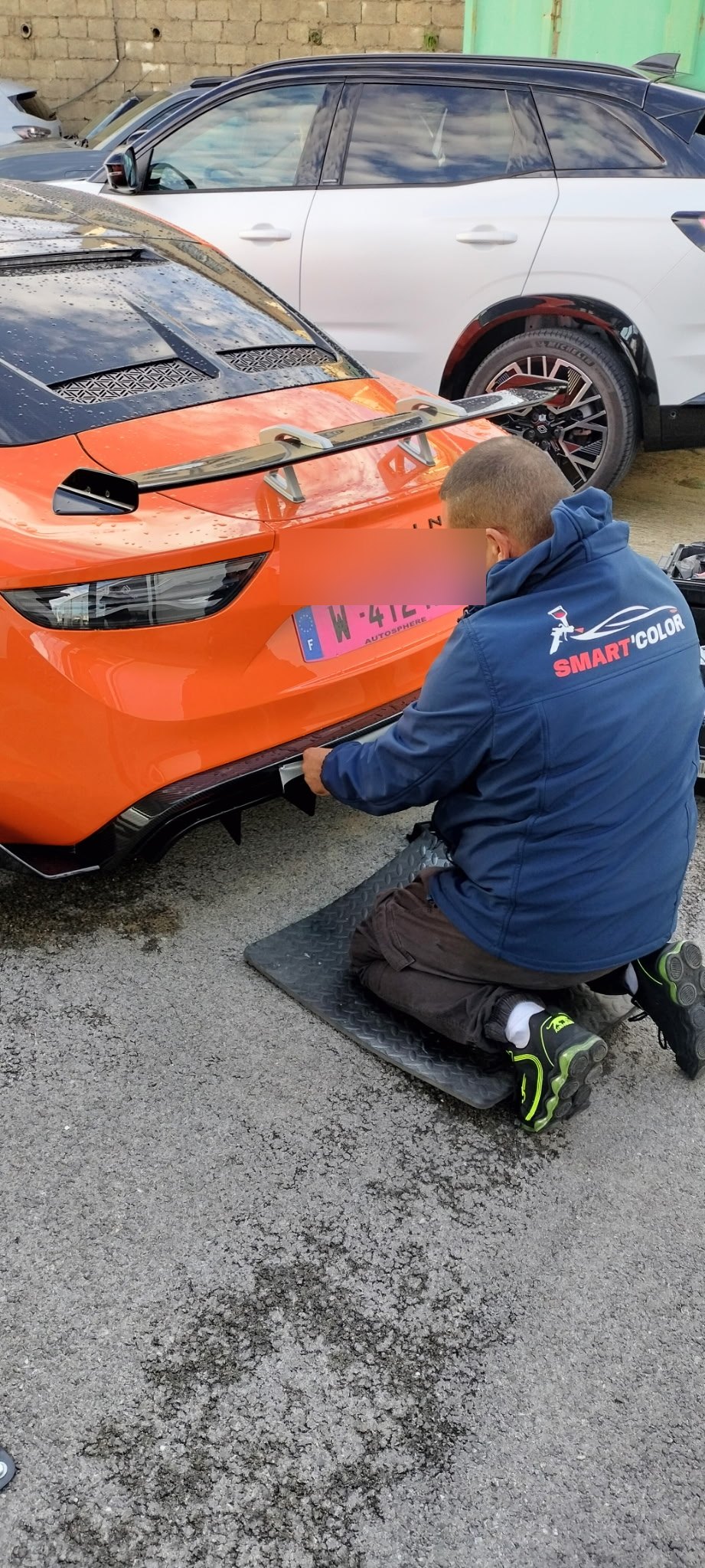 Rénovation d’un élément arrière de carrosserie